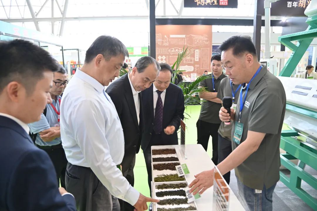 https://www.cn-amd.com/upload/ueditor/1715570423417215.jpg