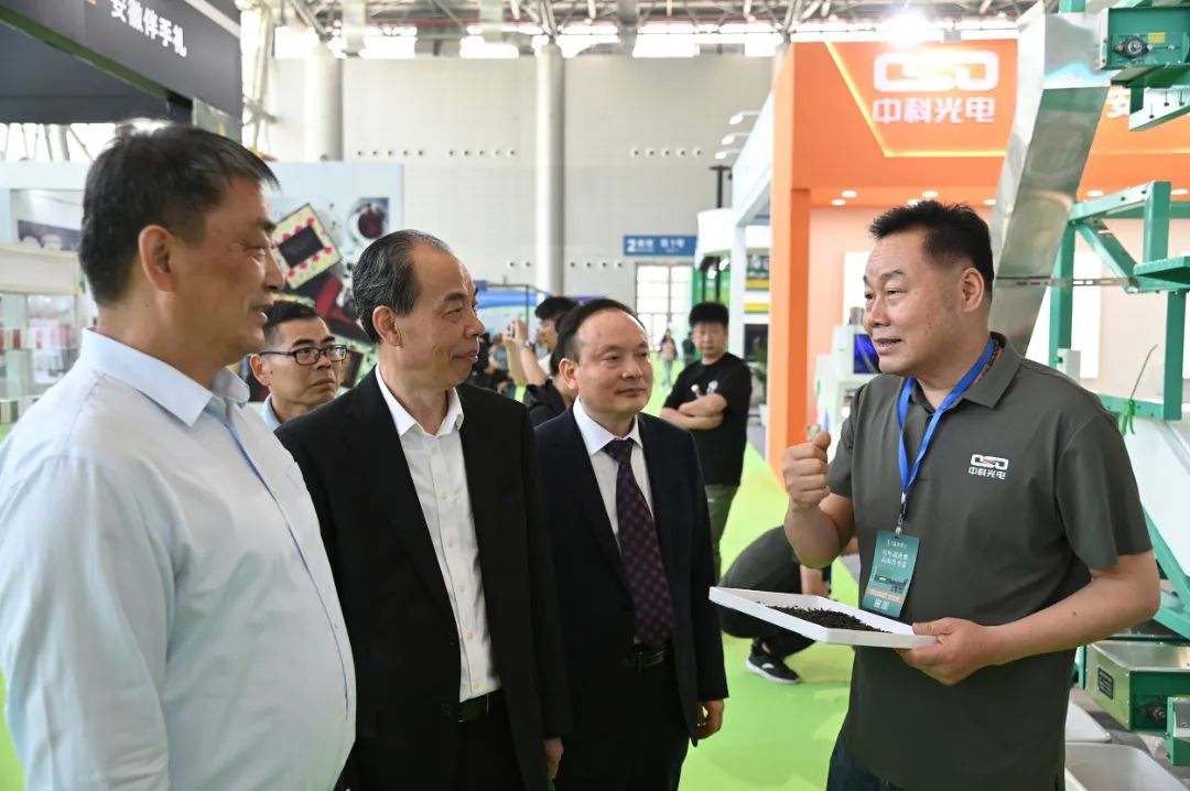 https://www.cn-amd.com/upload/ueditor/1715570436833320.jpg