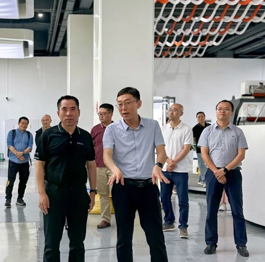 https://www.cn-amd.com/upload/ueditor/1722409942997280.png