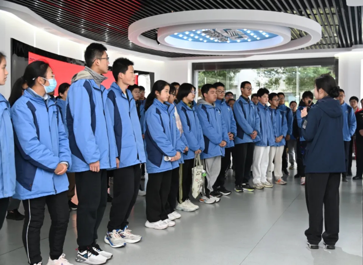 https://www.cn-amd.com/upload/ueditor/1733879976961449.png