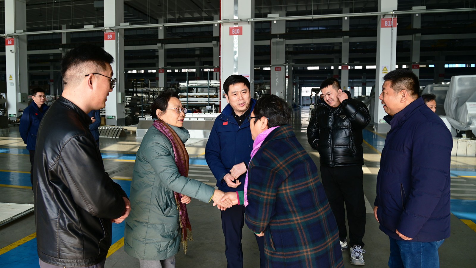 https://www.cn-amd.com/upload/ueditor/1735537377956305.jpg