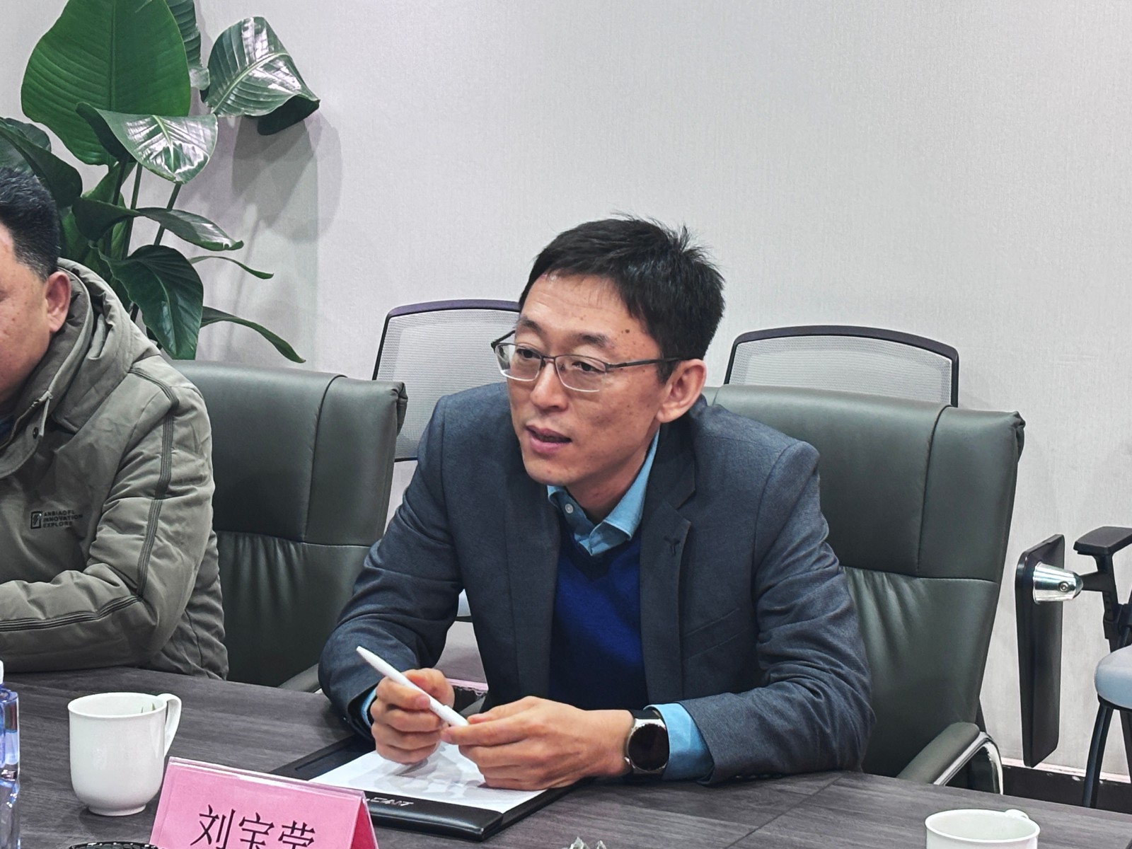 https://www.cn-amd.com/upload/ueditor/1735537436287091.jpg