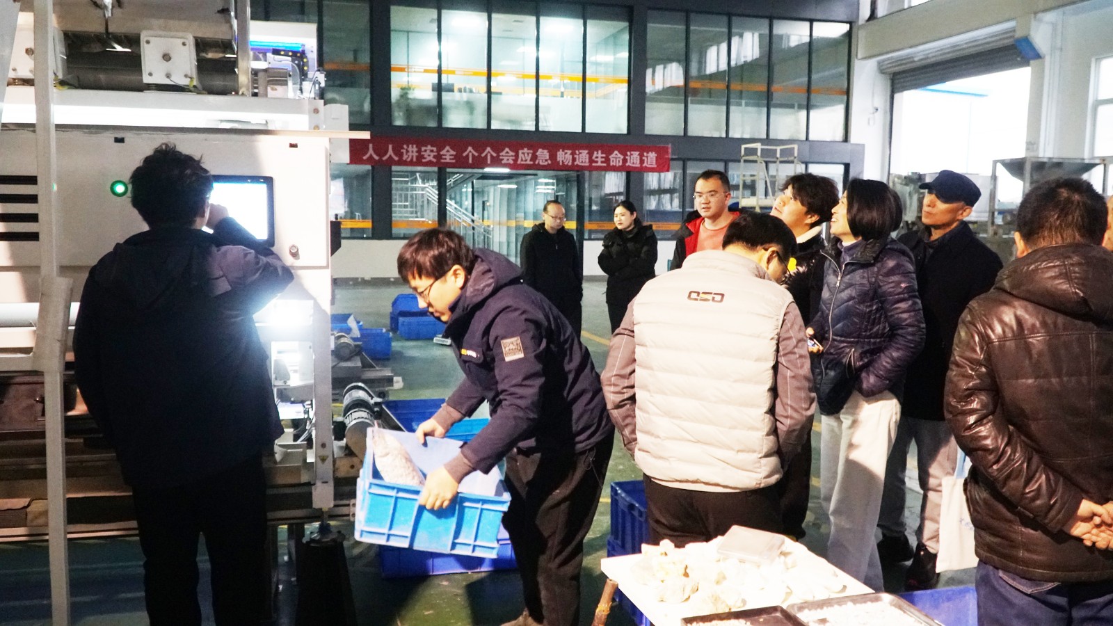 https://www.cn-amd.com/upload/ueditor/1735538616162589.jpg